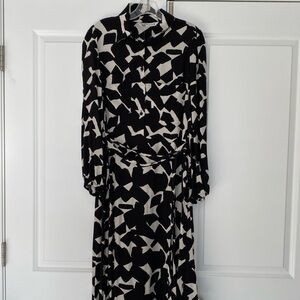 NWT Zara Black and Cream Long Sleeve Dress